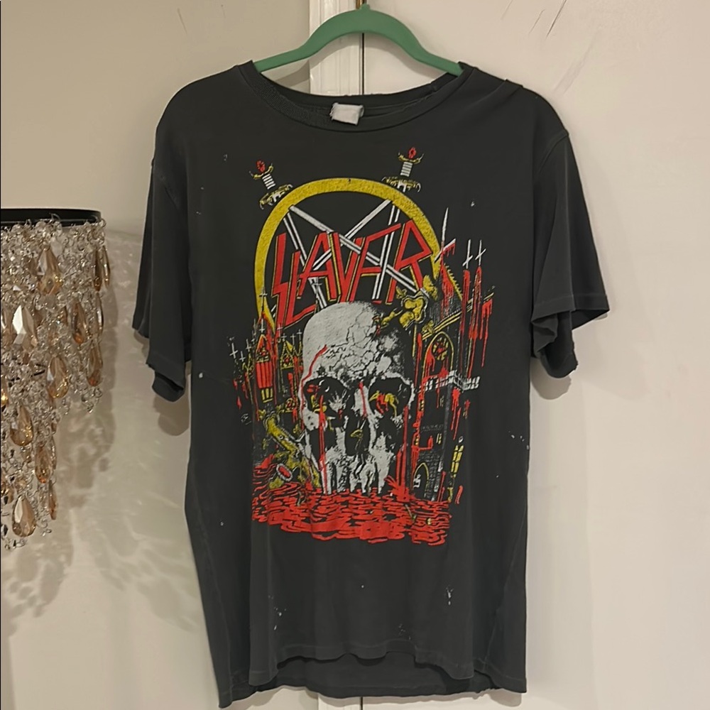 MadeWorn Slayer Graphic Tee super rare and sold out 🔥 graphics 💥
NWT 
Size M